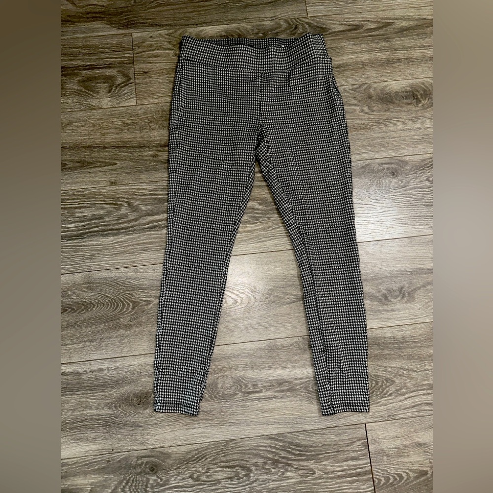 Ann Taylor Houndstooth stretchy ankle pants size small